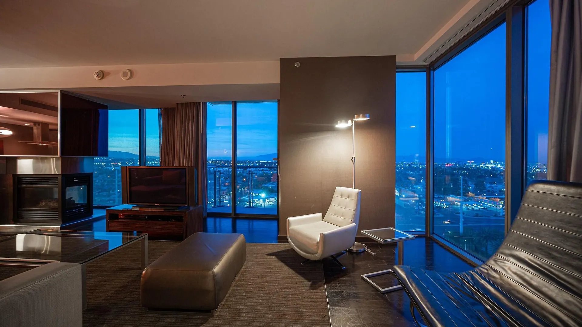 Stripviewsuites At Palms Place Las Vegas Aparthotel